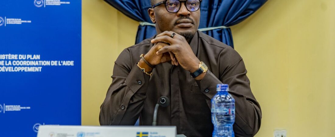 A Kinshasa, le gouverneur du Tanganyika Christian Kitungwa participe aux réflexions sur les solutions durables face aux crises humanitaires