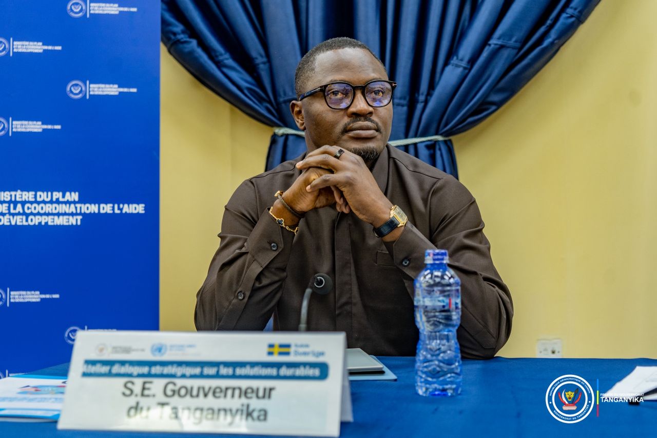 A Kinshasa, le gouverneur du Tanganyika Christian Kitungwa participe aux réflexions sur les solutions durables face aux crises humanitaires